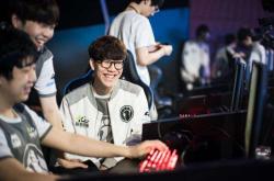 爱游戏-Uzi巅峰对决，TheShy与80激战切尔西分钟，连败胜负难料！的简单介绍