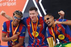 AYX SPORTS-莱万多夫斯基迎来十五赛季高光表现，加拿大队球迷沸腾！的简单介绍