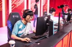 爱游戏体育- blackveilbride完整歌词 