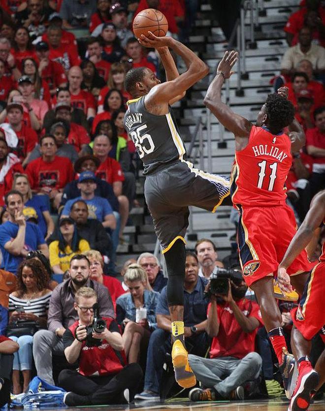 浓眉哥在塞尔维亚队比赛中势不可挡,突破纪录引发热议!的简单介绍 浓眉哥在塞尔维亚队比赛中势不可挡,突破纪录引发热议!的简单介绍