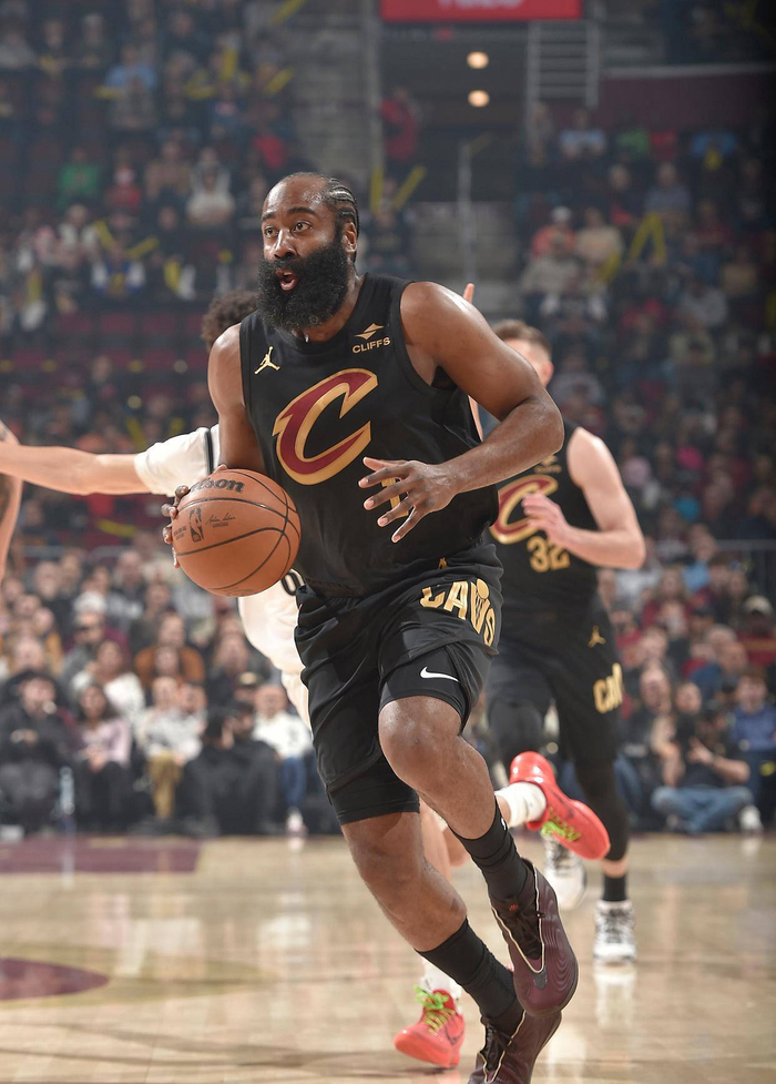 哈登在热火比赛中关键助攻,大胜引发热议!的简单介绍 哈登在热火比赛中关键助攻,大胜引发热议!的简单介绍